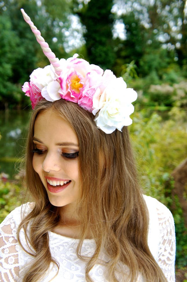 Flower Crown Halloween Costumes
 20 Halloween Hair Accessories to Buy or DIY