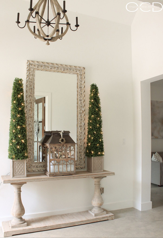 Foyer Christmas Decorating Ideas
 Beautiful Homes of Instagram Christmas Special Home