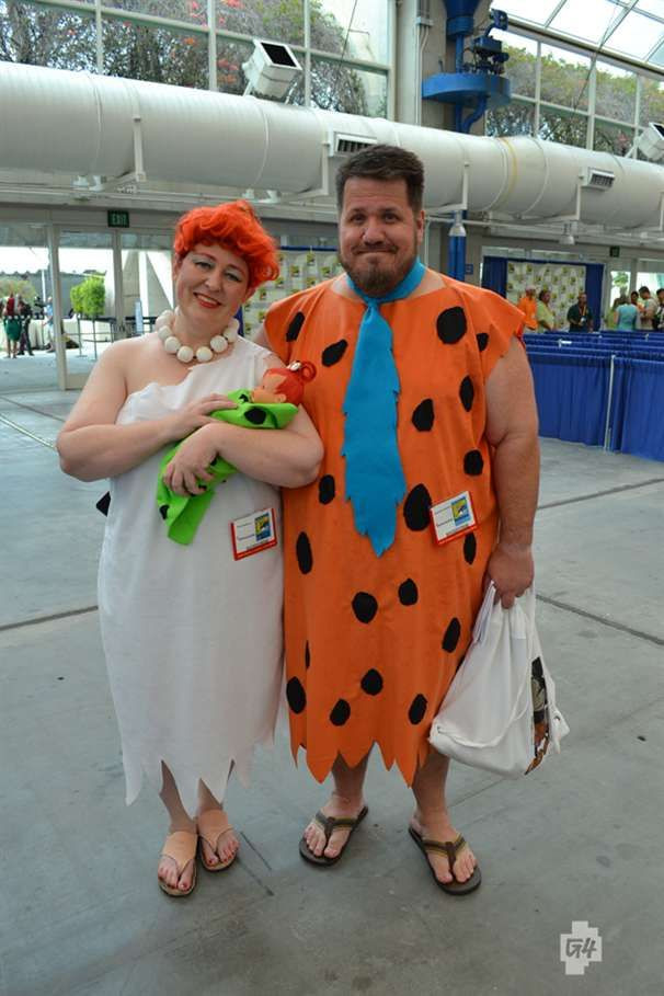 Fred Flintstone Costume DIY
 Fred & Wilma and Pebbles