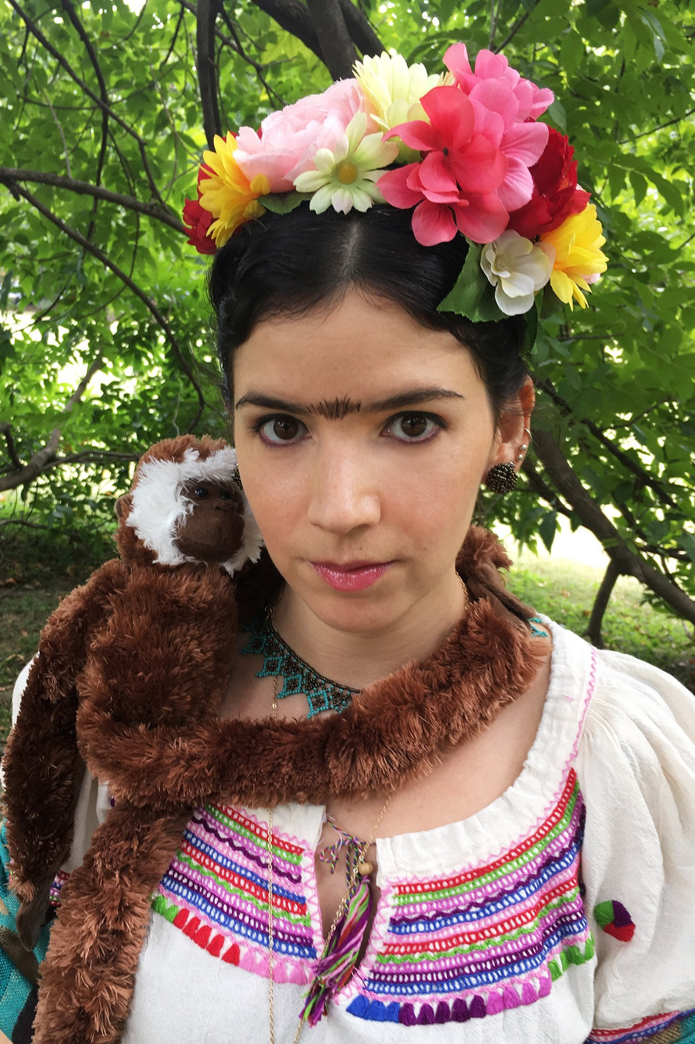 Frida Kahlo Costume DIY
 DIY Frida Kahlo Costume