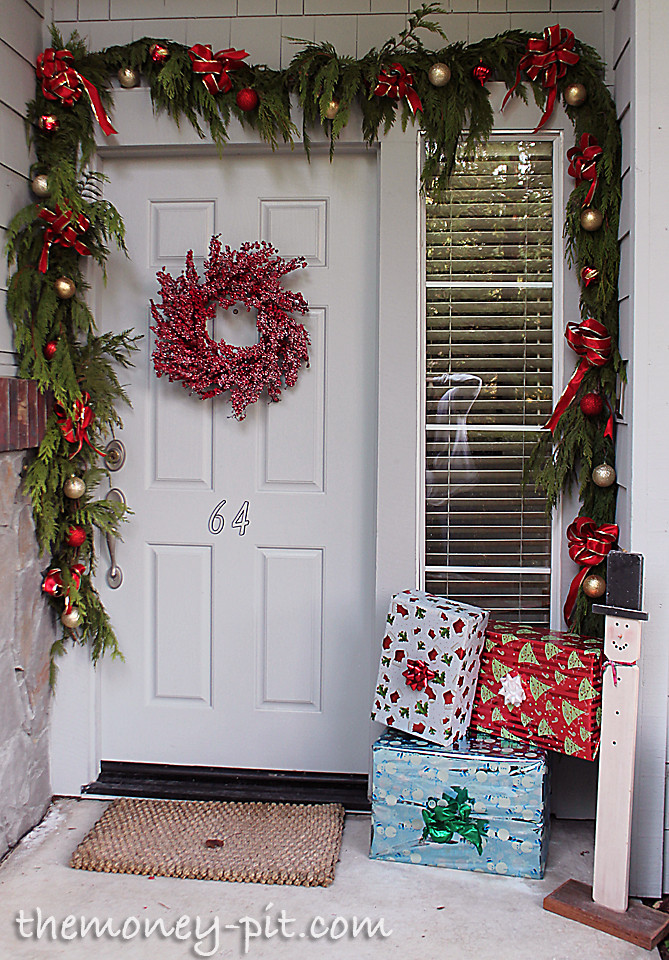 Front Porch Christmas Decor
 This post may contain affiliate links
