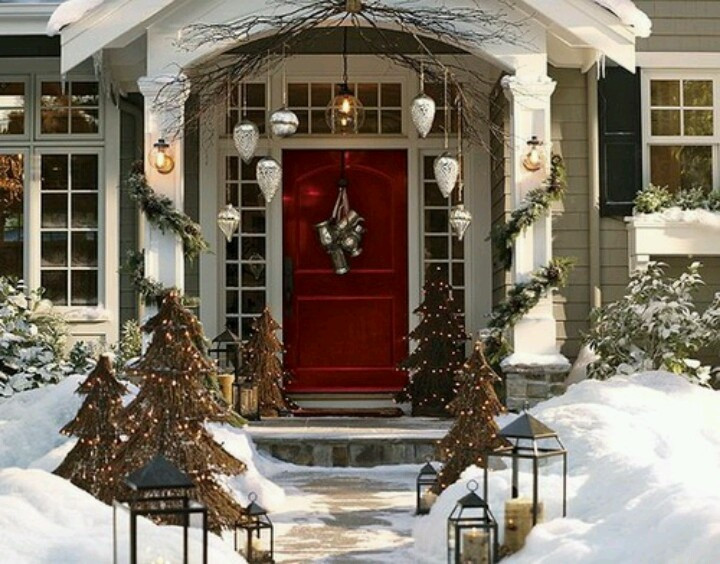 Front Porch Christmas Decorations
 Amazing Outdoor Christmas Decorations