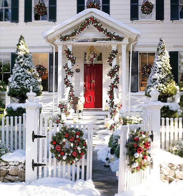 Front Porch Christmas Lights
 40 Cool DIY Decorating Ideas For Christmas Front Porch