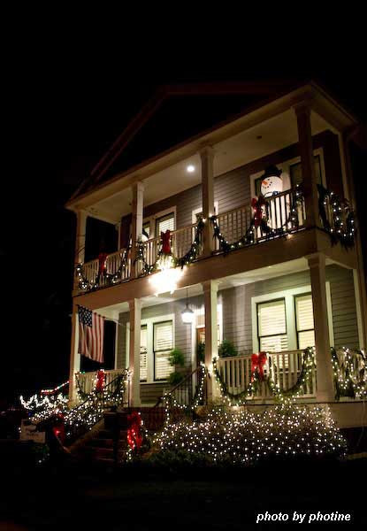Front Porch Christmas Lights
 Christmas Light Ideas to Make the Season Sparkle