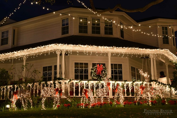 Front Porch Christmas Lights
 Outside Christmas Light Ideas