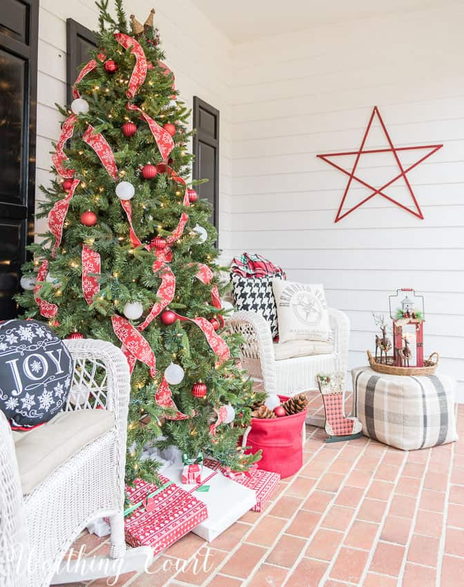 Front Porch Christmas Trees
 5 Secrets For Creating A Cozy Christmas Porch Even When