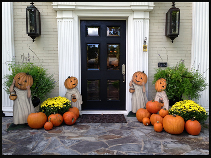 Front Porch Fall Decor
 How to decorate a front porch for Fall