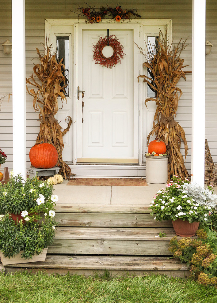 Front Porch Fall Decor
 67 Cute And Inviting Fall Front Door Décor Ideas DigsDigs