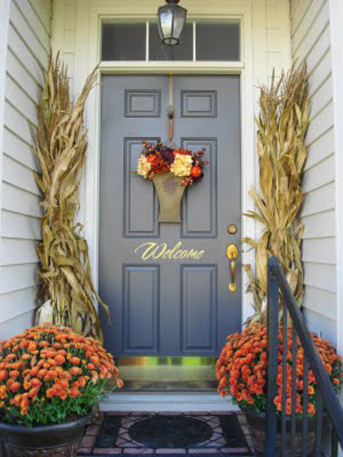 Front Porch Fall Decorating Pictures
 10 Entryway Ideas That Celebrate Fall in Style