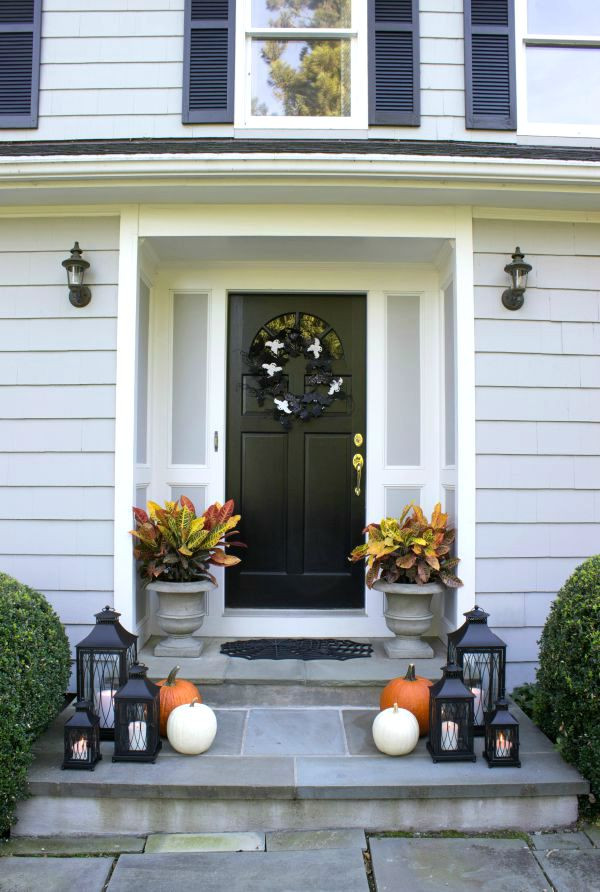Front Porch Halloween Decorations
 Cute Halloween Front Porch Decorations to Greet Your Guests