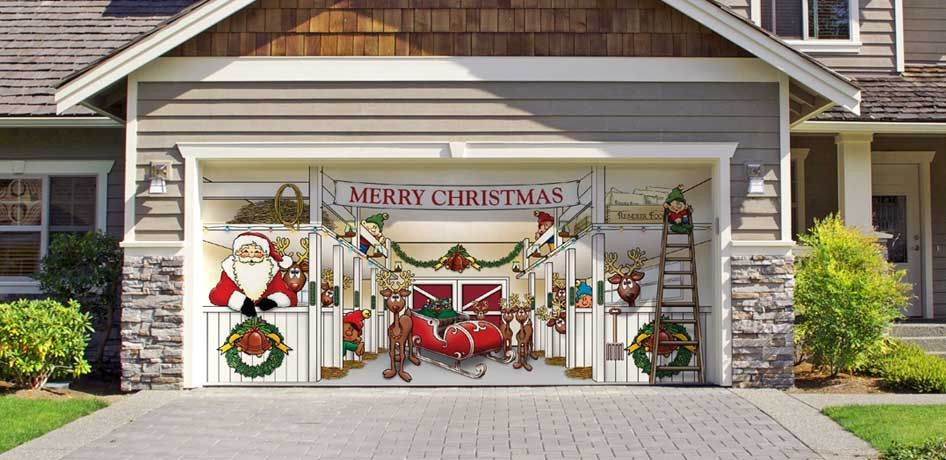 Garage Christmas Decorations
 Create an entire scene on your garage door