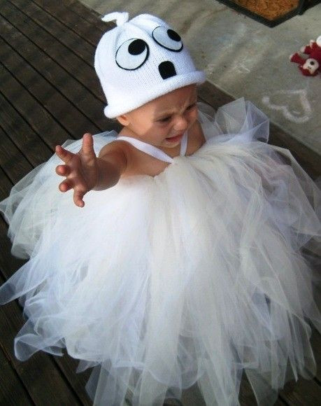 Ghost Costume DIY
 Cute little ghost costume for little girls
