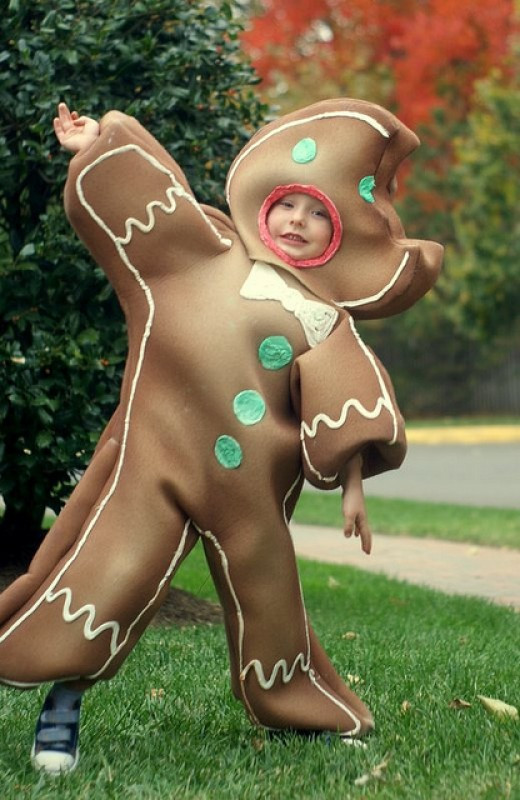 Gingerbread Man Costume DIY
 Homemade Fancy Dress Ideas & DIY Halloween Costumes