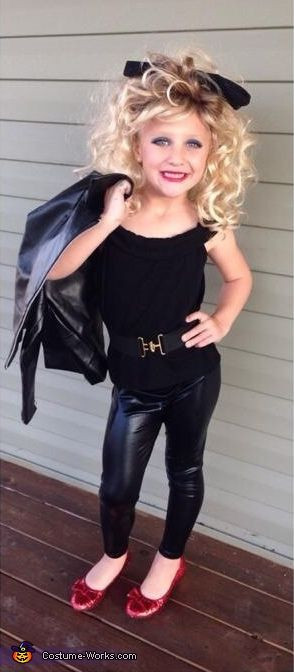 Grease Costume DIY
 Best 25 Homemade costumes ideas on Pinterest