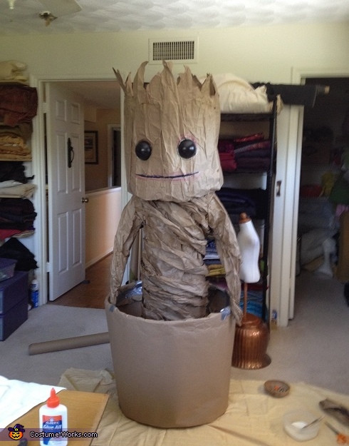 Groot Costume DIY
 DIY Halloween Costume Ideas For Kids UrbanMoms