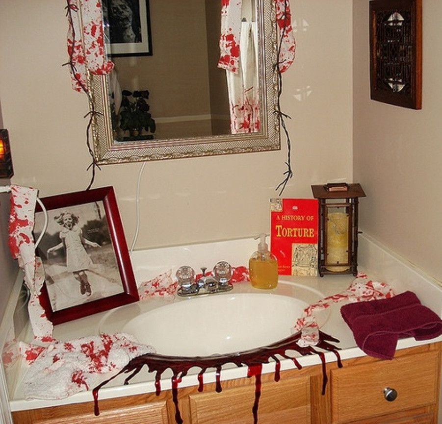 Halloween Bathroom Set
 plete List of Halloween Decorations Ideas In Your Home
