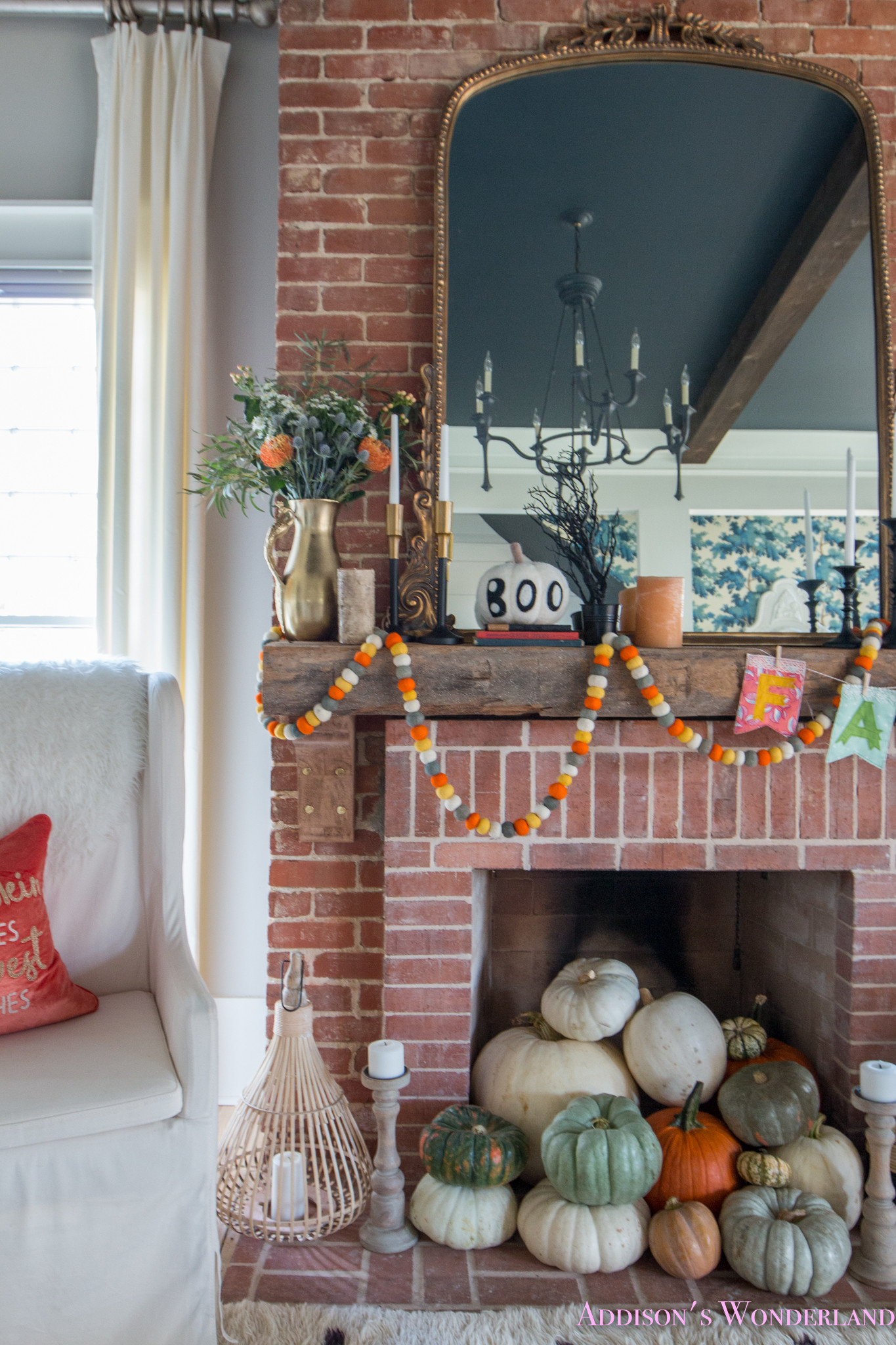Halloween Bedroom Decor
 Our Fall & Halloween Living Room Decor w Mantle Ideas