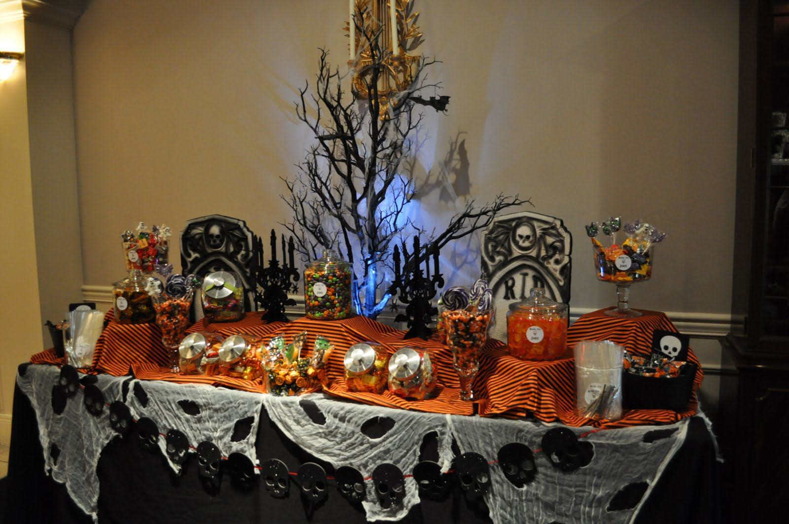 Halloween Candy Table
 How to Create a Halloween Candy Buffet