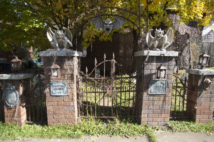 Halloween Cemetery Gate
 135 best Fences Gates & Pillars images on Pinterest