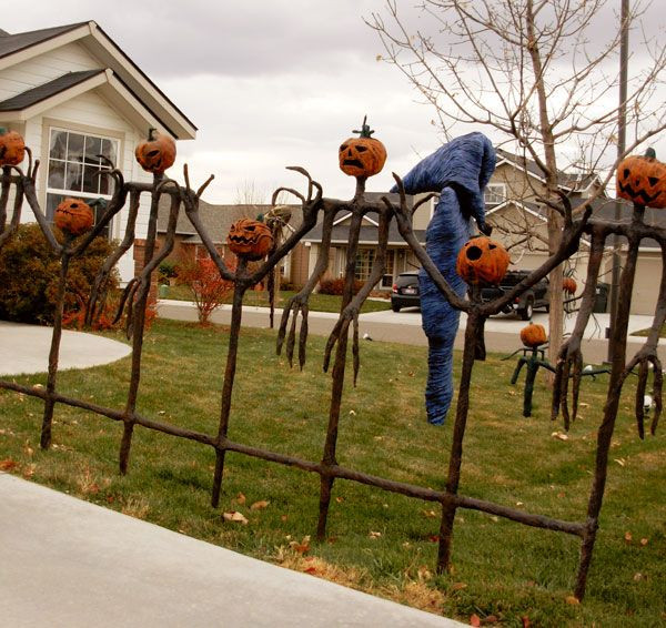 Halloween Fence Decorations
 1128 best images about BOO tiful Halloween things to make