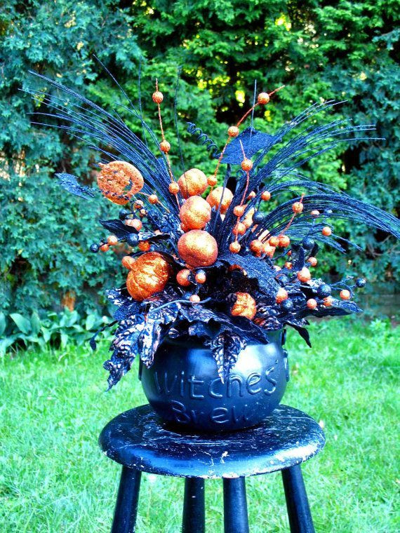 Halloween Flower Arrangement
 134 best Halloween Floral Arrangements images on Pinterest