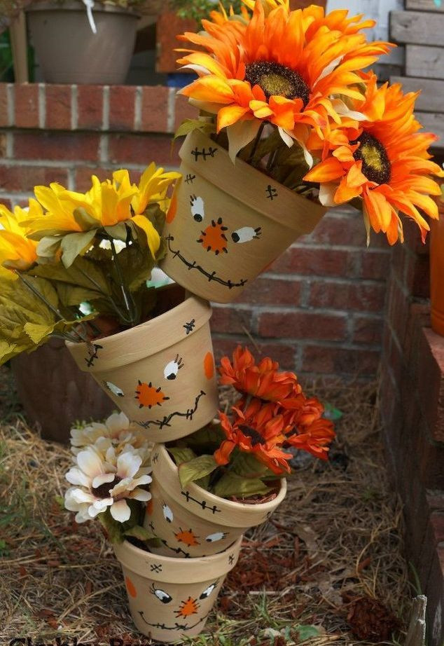 Halloween Flower Pots
 Make Topsy Tervy Scarecrow Painted Pots