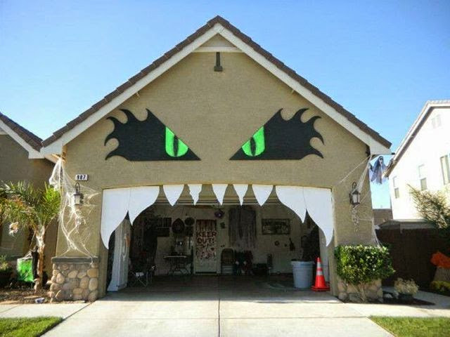 Halloween Garage Door
 Unified Window Halloween Decorations for Your House