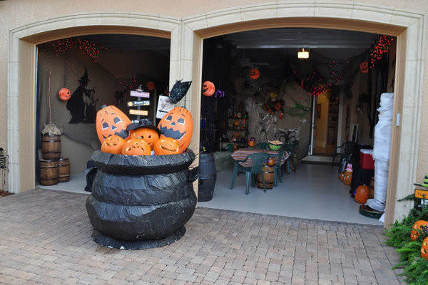 Halloween Garage Ideas
 17 Ideas for a Spooktacular Halloween Party