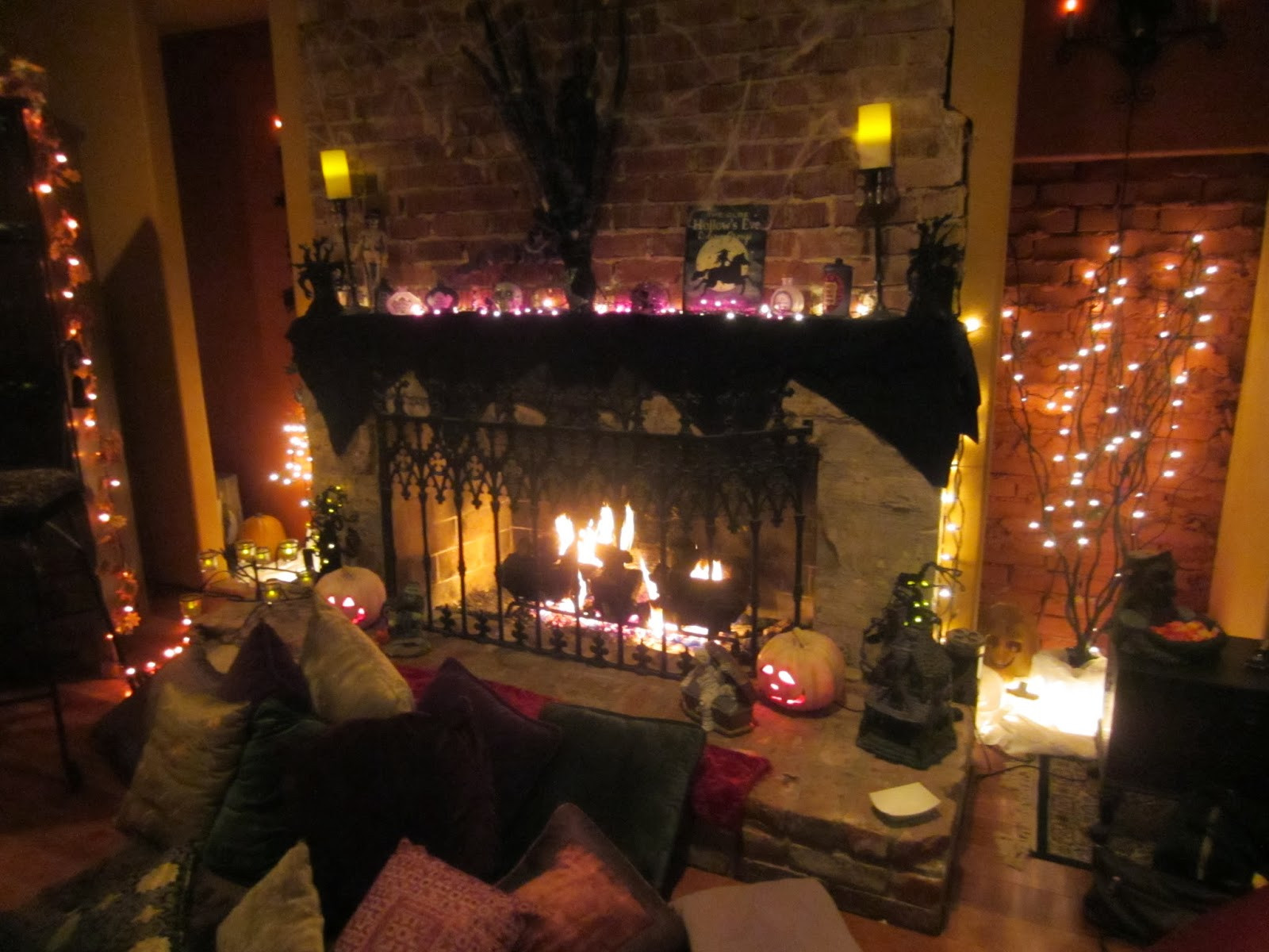 Halloween House Party Ideas
 How To Decorate Your Room For Halloween