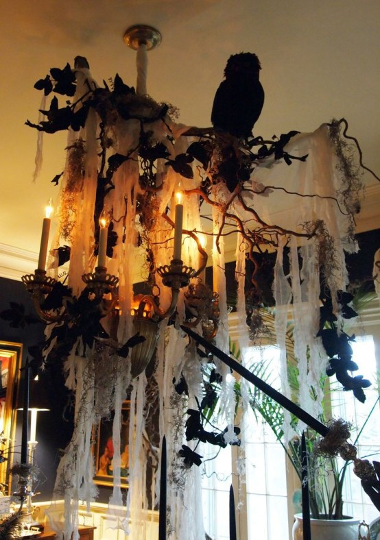 Halloween Indoor Decoration
 40 Awesome Halloween Indoor Décor Ideas DigsDigs