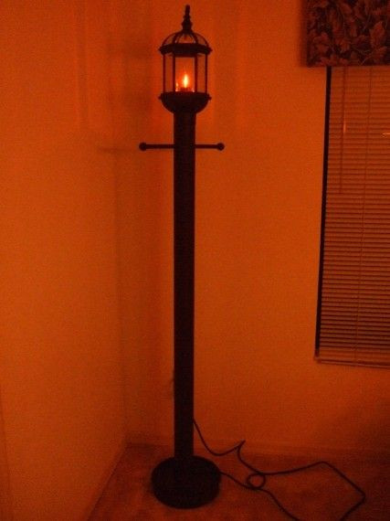 Halloween Lamp Post
 I made this London lightpost for my London Terror haunt