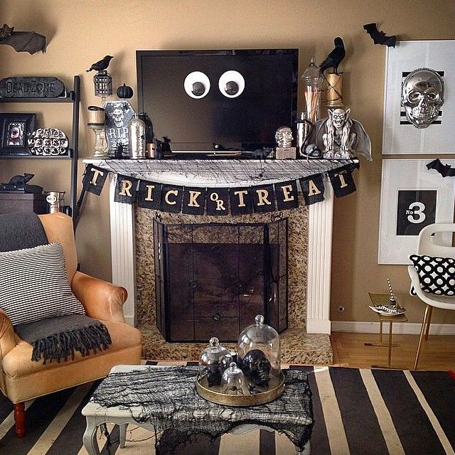 Halloween Living Room
 Best 25 Halloween living room ideas on Pinterest