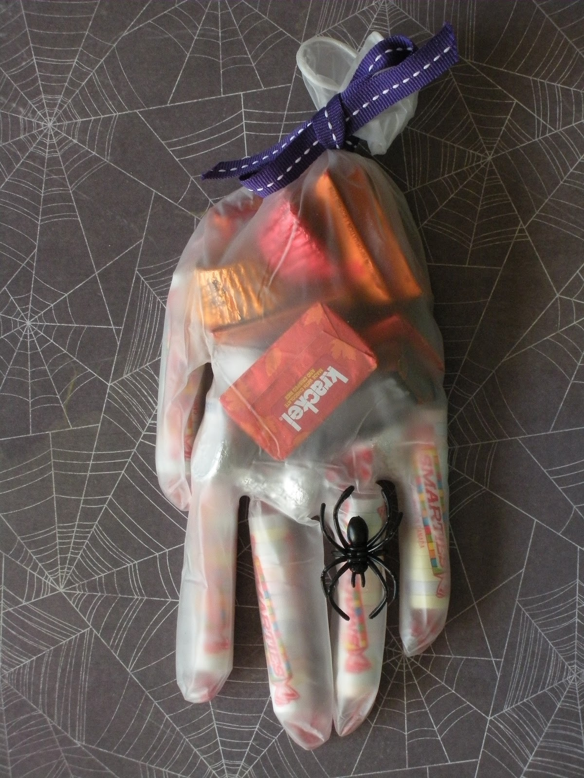 Halloween Party Favors Ideas
 15 Easy Last Minute Halloween Party Favor Ideas Ella Claire