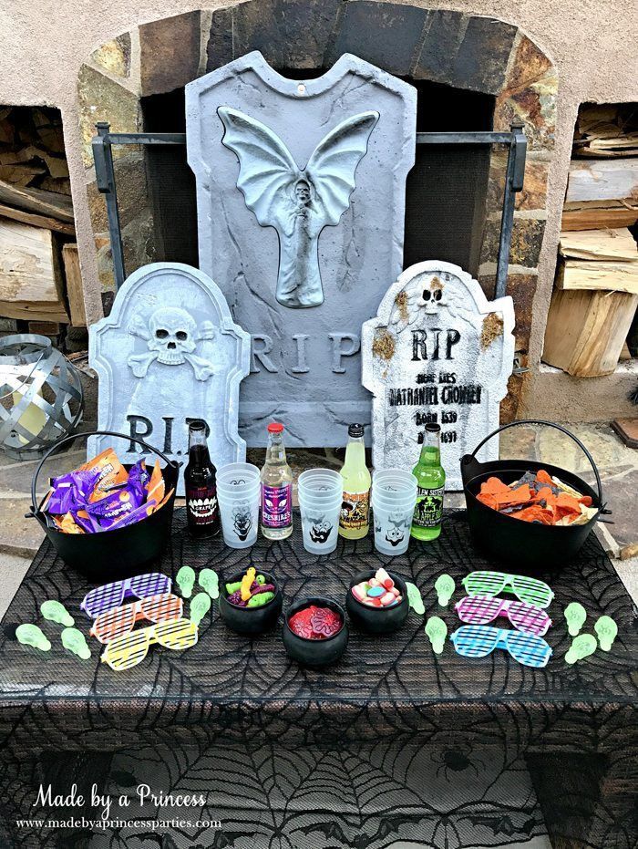 Halloween Party Ideas For Teens
 Teen Halloween Party Ideas Made by a Princess
