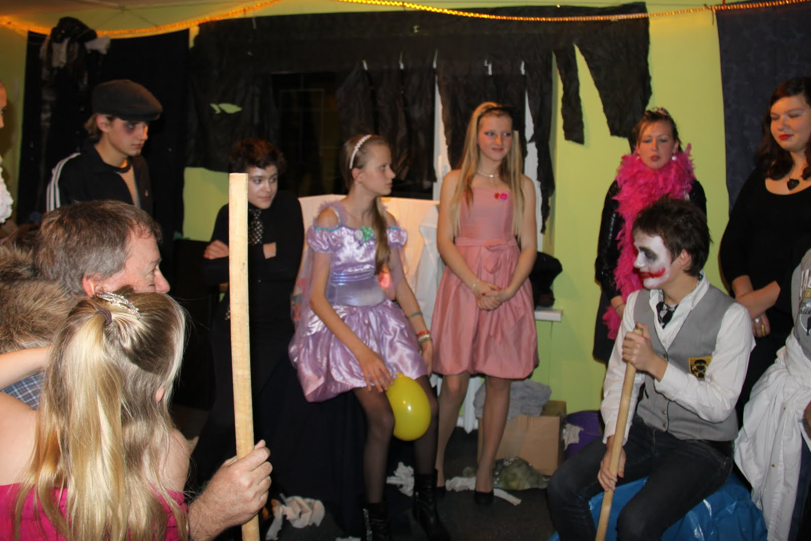 Halloween Party Ideas Teen
 Cross Culture Ukraine Teen Halloween Party