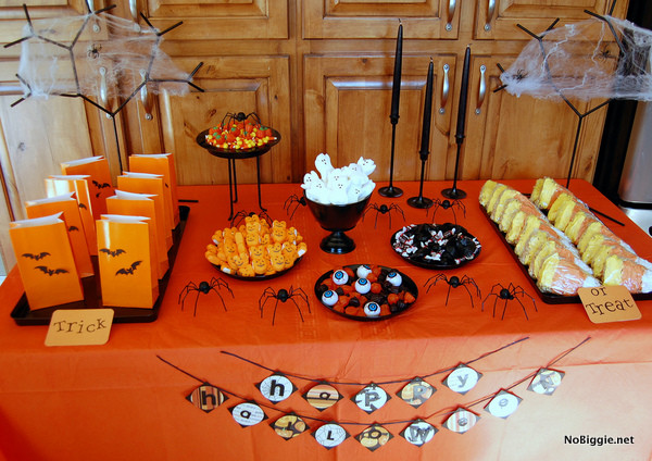 Halloween Party Table Ideas
 Halloween Party Ideas