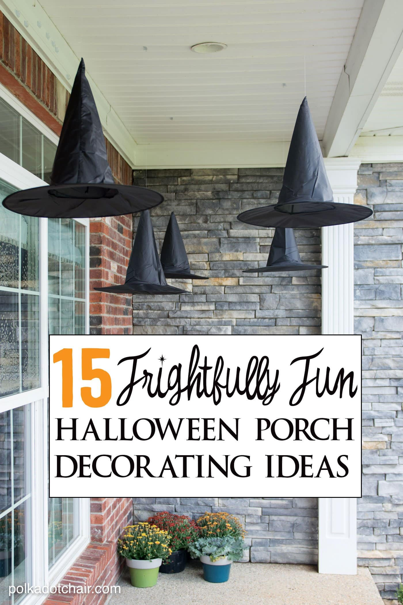 Halloween Porch Decor
 15 Frightfully Cute Ways to Decorate a Porch for Halloween