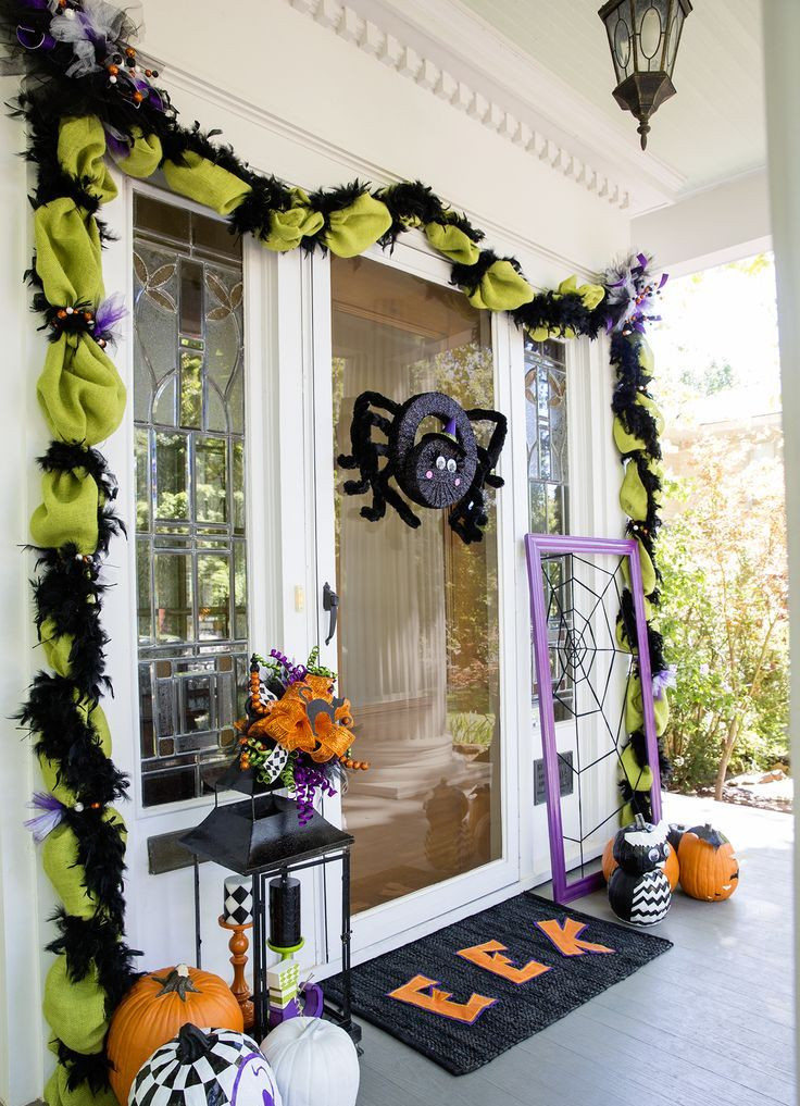 Halloween Porch Decor
 40 Cool Halloween Front Door Decor Ideas
