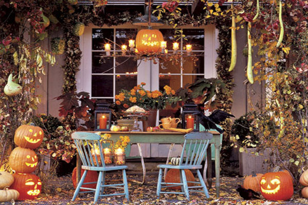 Halloween Porch Decor
 90 Cool Outdoor Halloween Decorating Ideas