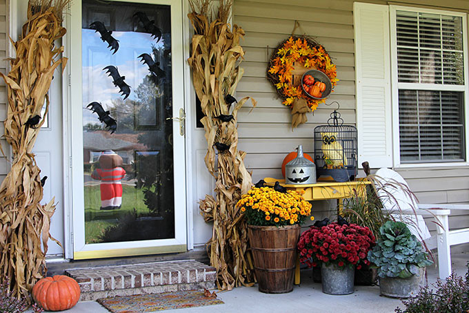 Halloween Porch Ideas
 Transitioning The Porch From Fall To Halloween House of