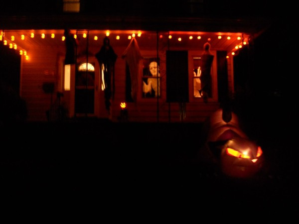 Halloween Porch Light
 19 Ideas for Scary Halloween Horror Nights Lights and Effects