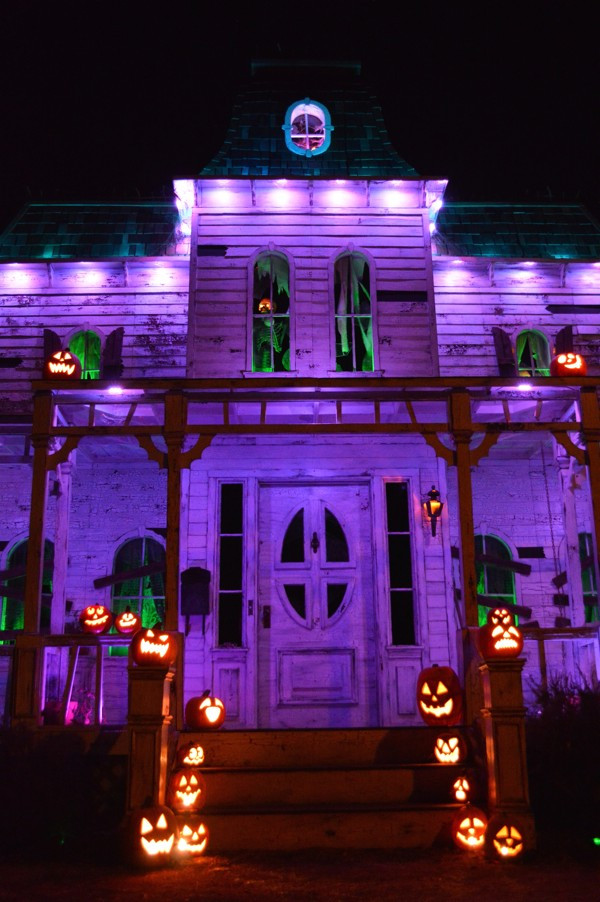 Halloween Porch Light
 SPOOKSHOWS BLOG More Hollywood Haunter