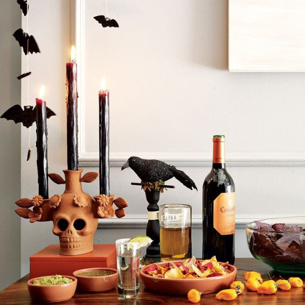Halloween Table Decor
 40 Spooky Halloween Decorating Ideas for Your Stylish Home