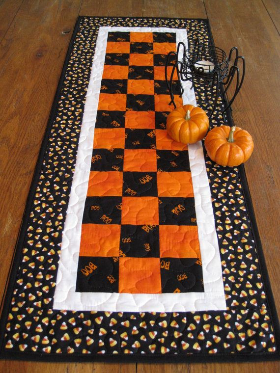 Halloween Table Runner
 1000 ideas about Halloween Table Runners on Pinterest