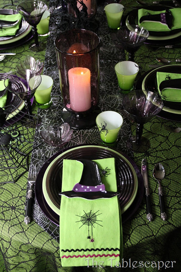 Halloween Table Settings
 Halloween Table Settings 12 Spooky & Glamorous Ideas