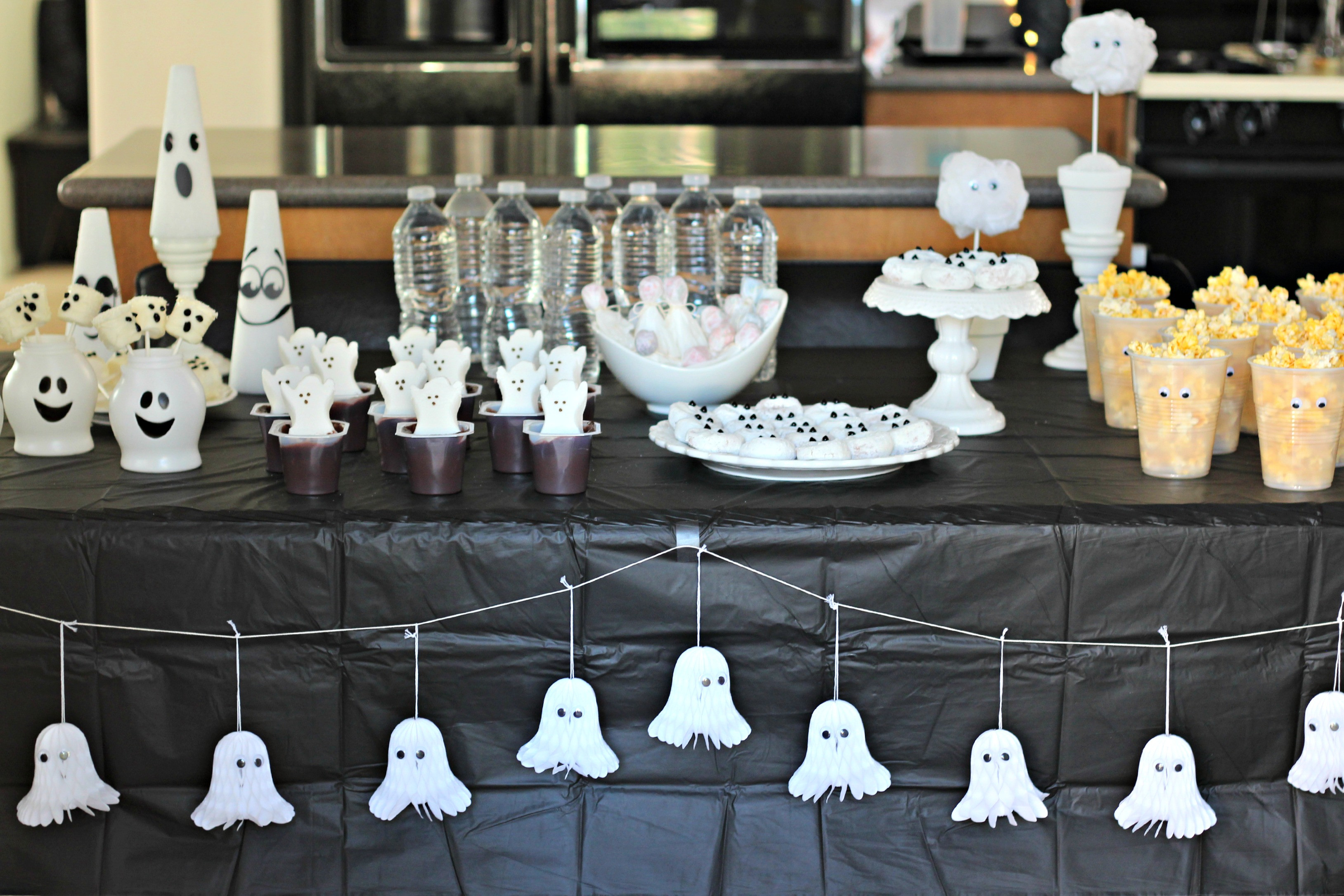 Halloween Theme Party Ideas
 Halloween Ghost Party Organize and Decorate Everything