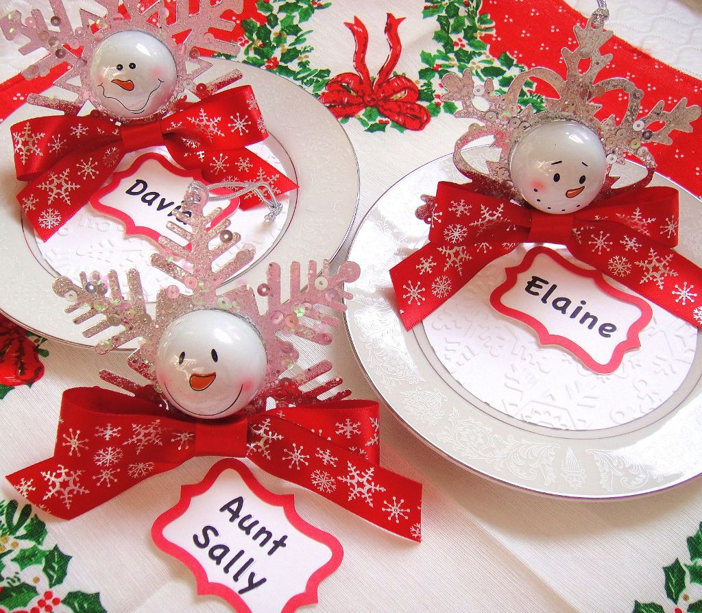 Homemade Christmas Party Favors Ideas
 DIY holiday place setting favors