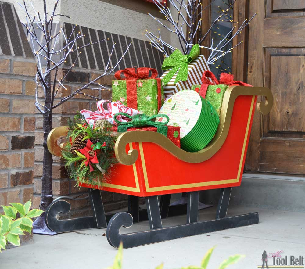 Homemade Outdoor Christmas Decorations
 DIY Santa Sleigh Her Tool Belt
