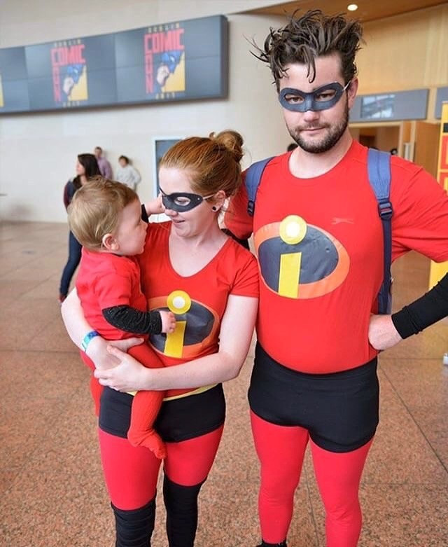 Incredibles Costume DIY
 DIY Incredibles costumes 2 Nerds & A Baby