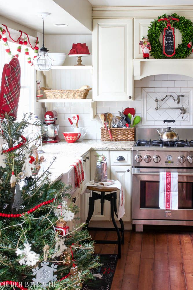 Kitchen Christmas Decor
 25 best ideas about Christmas kitchen on Pinterest